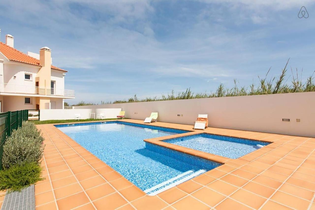 Casa Baleia - Praia E Piscina - 10 Pessoas Ferrel  Exterior photo